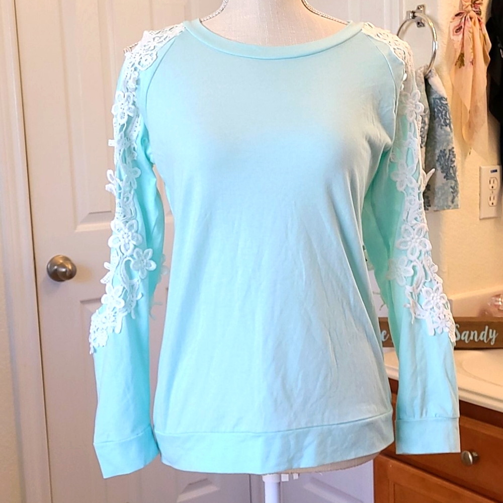 Long Sleeve LACE "M"